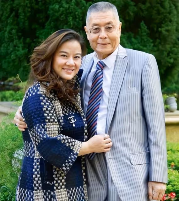孫穎:41歲為81歲高齡老公生兩個孩子,是我這輩子做最正確的決定