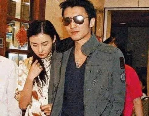 如今才明白,謝霆鋒對張柏芝,不是喜歡,而是深愛