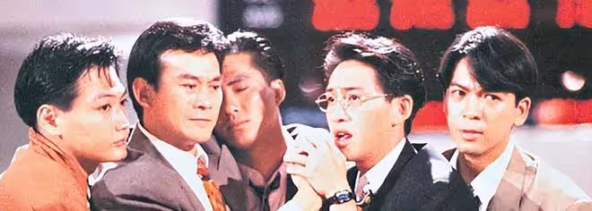 59歲港星內地酒吧商演,冷酷出場被批耍大牌,被嘲「裝大明星」