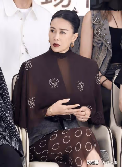 《歌手》首播鬧笑話！楊丞琳汪蘇瀧遭吊打，導演曝大批歌手不敢來