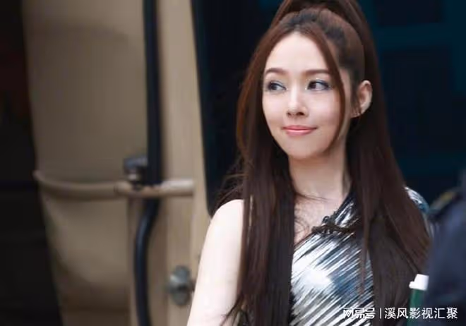 郭碧婷浪姐5暴瘦,顏值重回巔峰,腰臀比絕了,網友:向佐真有福