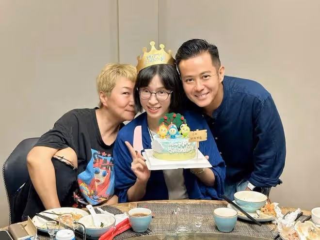 42歲TVB御用丫鬟淡出多年,移居內地積極復出,曾一度爆出整容傳聞