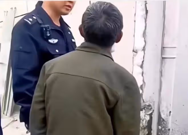 大爺看病路上艷遇大媽,談好每次交易15元結果被騙千元:真是血虧