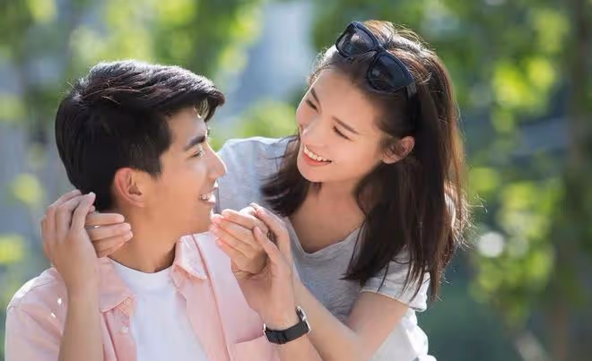 丈夫婚後不碰我,我惱怒之下給他戴了綠帽,他卻沒生氣