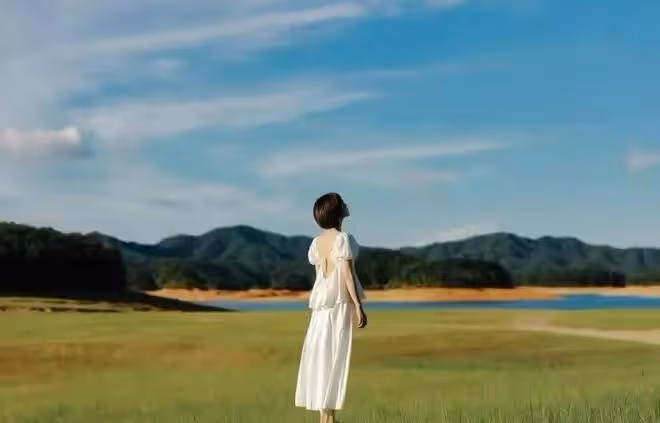 丈夫前妻對我恨之入骨,在他們孩子幫襯下,丈夫重回他前妻身邊