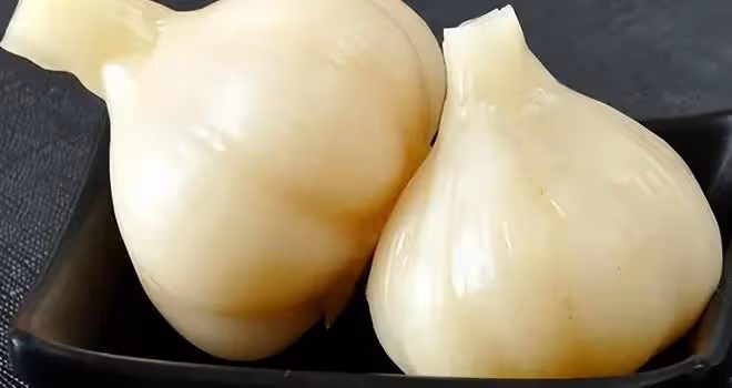 腌糖醋蒜時,蒜萬不可直接放到醋中泡!多加1步,放1年也不會壞!