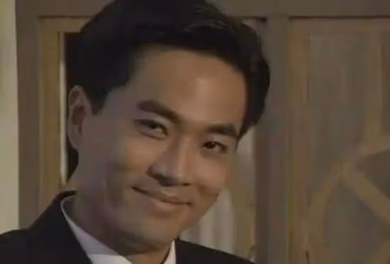至今還未結婚生子仍孤身一人！前亞視一哥發胖明顯，愛情破碎後父親離世