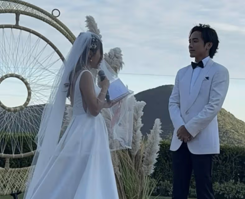 恭喜!香港男星林德信宣布愛妻生子,父親林子祥如願升級做爺爺