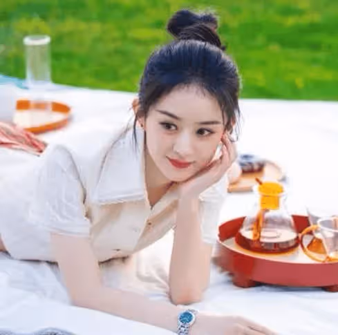 馮紹峰誇讚兒子像媽,前妻趙麗穎隨時都能見到兒子