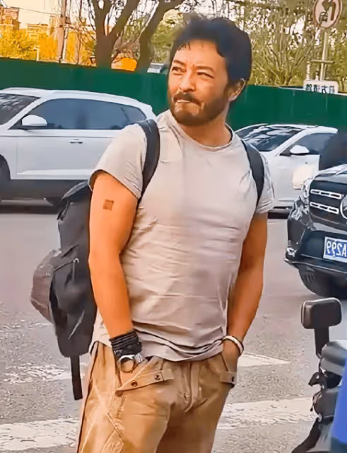 富大龍一個「最窮的影帝」,不靠炒作,不圖短暫的讚譽,不抱怨生活的艱辛