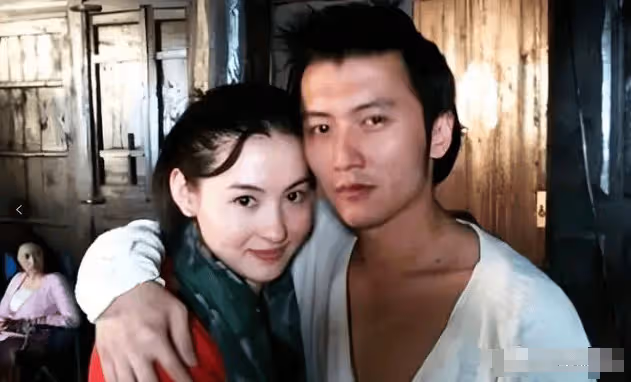 禍不單行!張柏芝3胎之謎另有隱情,對謝霆鋒太不公平,王菲哭了