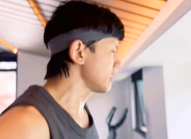 央媒辣評《歌手》,華語樂壇的潛規則,被毫不留情的揭露!