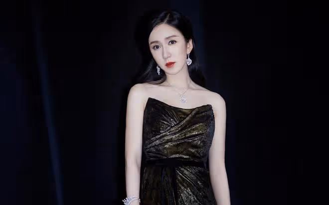 婁藝瀟自薦出戰音樂節目《歌手2024》,音樂劇實力意外曝光