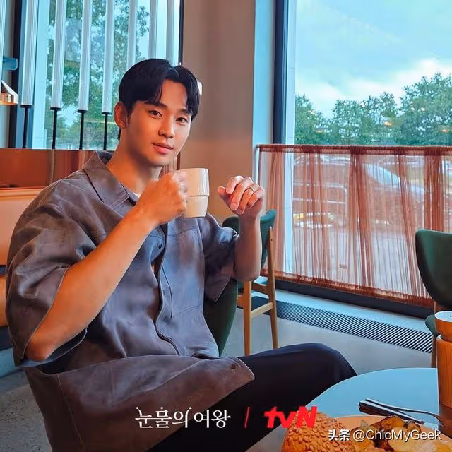 傻萌臉，身材卻是男菩薩！