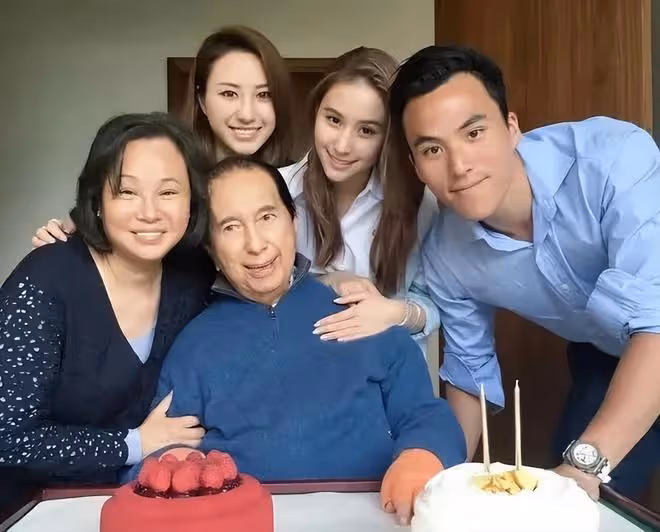 何猷啟當選東華三院副主席，與姐姐何超瓊合作，發展家族企業