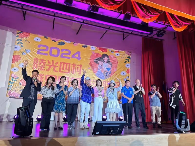 陳凱倫母親節聽到這首歌崩潰　上工主持老婆緊跟怕累癱