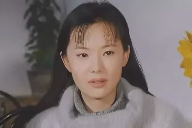 他和王菲同居多年，分手後戀上韓紅，卻娶了詠梅，如今怎樣了？