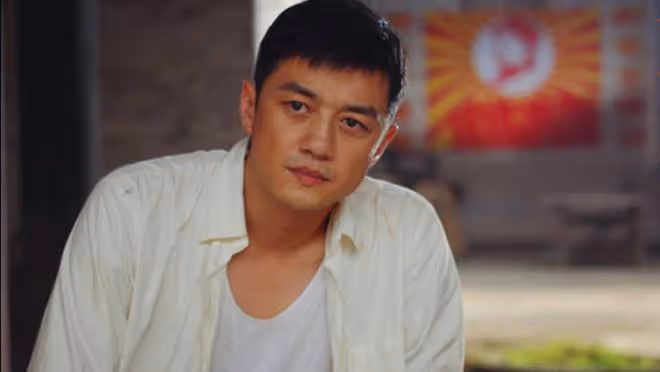 李亞鵬陷欠薪風波,拖欠長達十個月,形象受損引關注