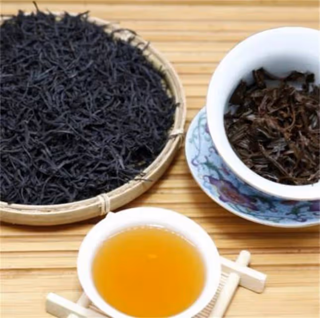 武夷紅茶正山小種有兩種口味,不難辨別,一聞就懂