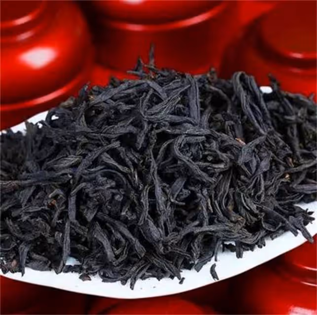 武夷紅茶正山小種有兩種口味,不難辨別,一聞就懂