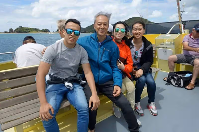 TVB老戲骨曾因妻子因病離世想過自殺，如今再婚生活幸福，另一半仍患疾病