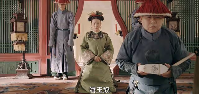 《延禧攻略》同樣都是學前朝妖妃,為何瓔珞和烏雅青黛下場不同?