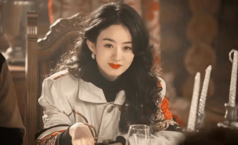 曝趙麗穎爺爺近照惹爭議!面容和善額頭似復刻,談及孫女滿臉擔心