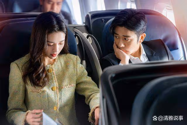 生活在別處的我:鍾楚曦演繹在兩個平行空間的戀愛腦和職場菜鳥