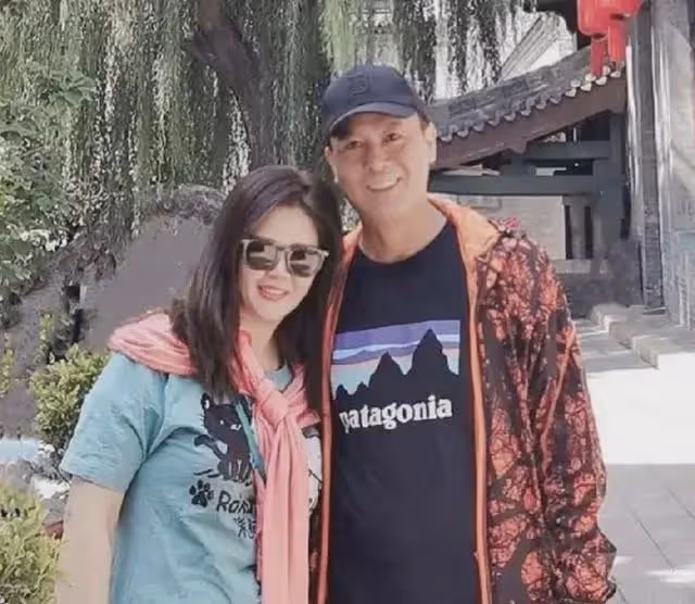 原來他早已離世!去世前還在拍戲,小17歲嬌妻發文:天堂見