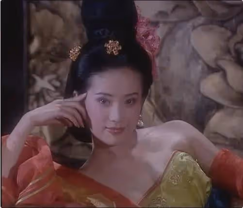 揭秘47歲曾黎戀情曝光真實內幕
