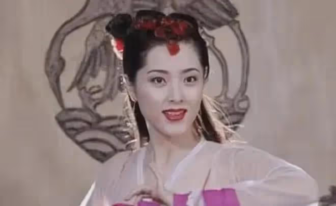 揭秘47歲曾黎戀情曝光真實內幕