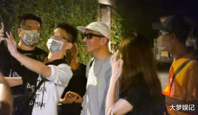 具俊曄深夜慶功現場「不見大S」,徐家人沒來…趕12點前回家
