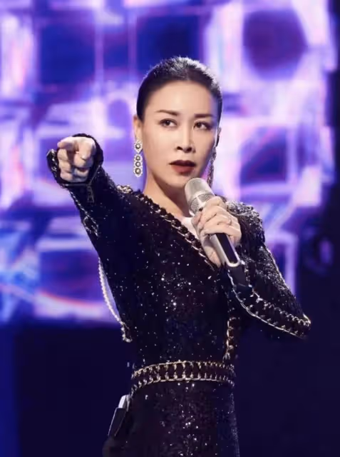 《歌手》全網搖人:大家比那英還急,鄧紫棋婉拒,張傑粉絲不讓去