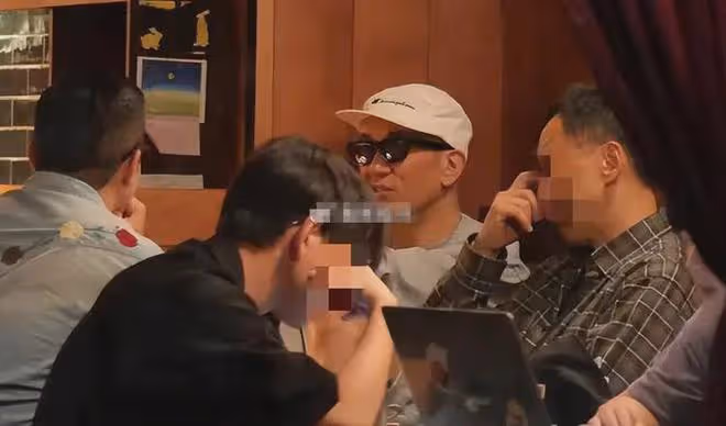 具俊曄深夜與美女聚會,深夜獨自回大S住處,渣男本質藏不住了?