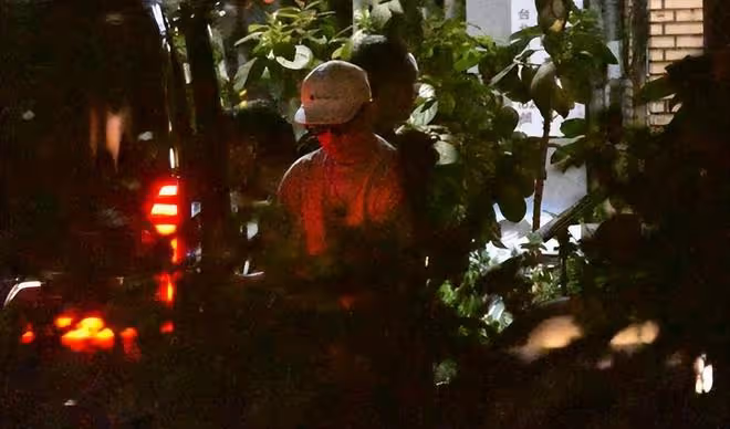 和大S鬧矛盾了?具俊曄深夜垂頭喪氣獨自回家,背影略顯孤獨落寞