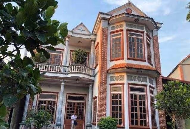 娶11個老婆不滿足!71歲伯「最小妻子還在唸書」~被起底「比嫁豪門還值得」女孩搶著嫁!