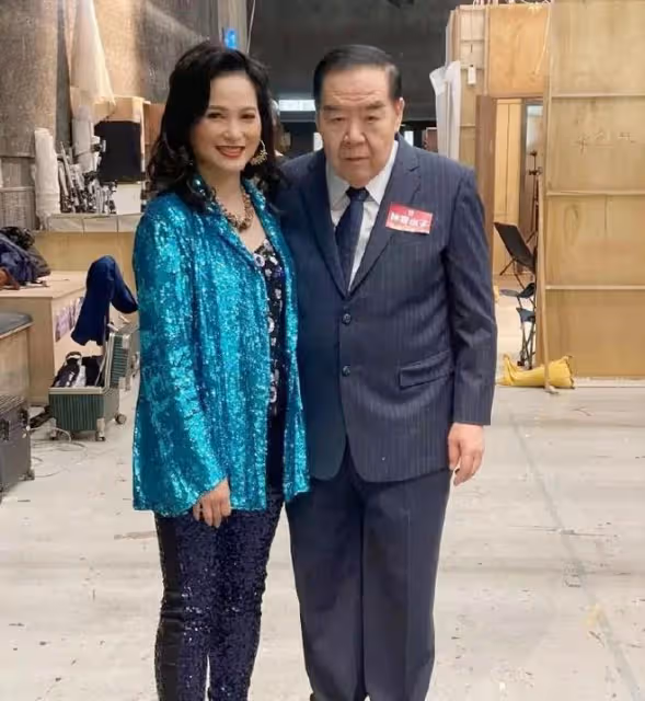 香港男星新劇大秀演技,曾因經營不善欠債千萬,幸獲妻子不離不棄