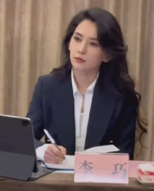 汪峰新戀情曝光！被扒為網紅森林北，離異有一女，顏值超章子怡！