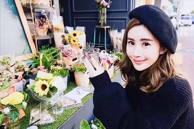 韋雪拒4000萬分手費,母憑子貴獲9億,王思聰驚呼這才是頂級玩家