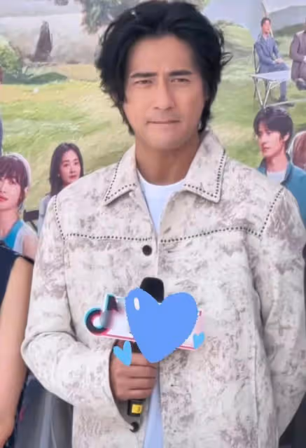 周渝民近照認不出,張翰發福變滄桑,明星面相變了差距好大