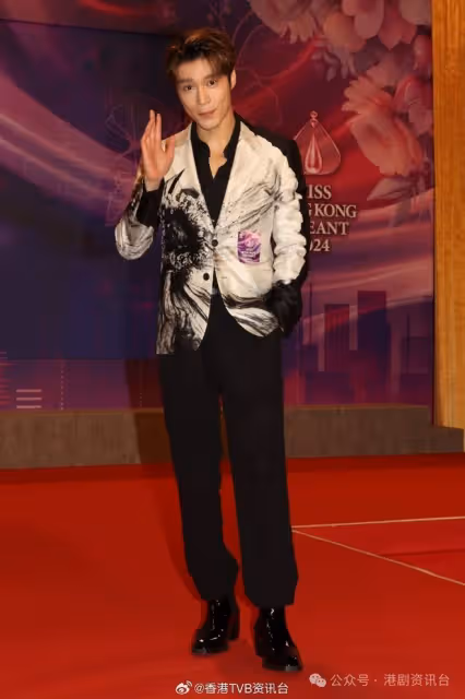 2024香港小姐競選丨袁偉豪43歲生日望三年抱兩