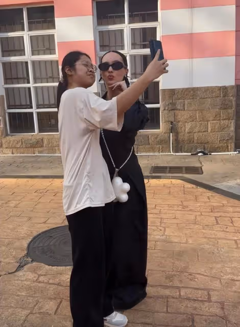 Faouzia好鬆弛！別人在備戰《歌手2024》，她在長沙city walk