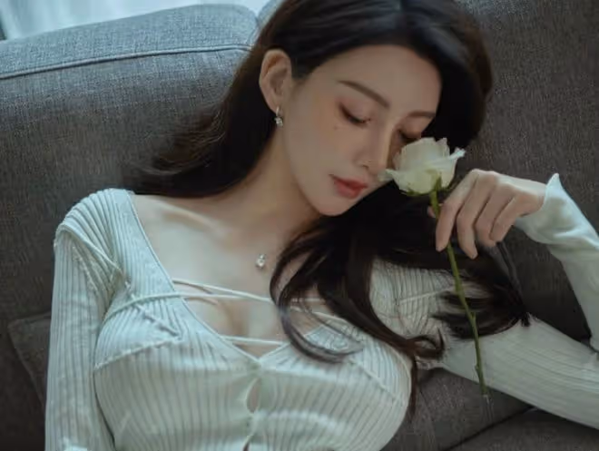 離婚後男星火速找新歡，從黃曉明到汪峰，他們的新女友神似前妻