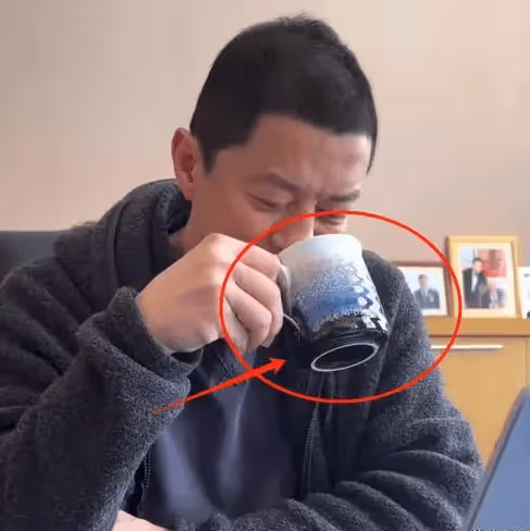 王菲前夫又搞事情!李亞鵬被員工公開爆料欠拖工資不交社保,提到錢就玩消失