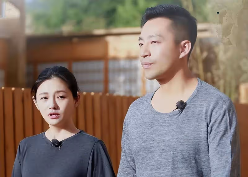 汪小菲馬筱梅新加坡被偶遇,兩人走路帶風顯霸氣!大S夫婦無法比