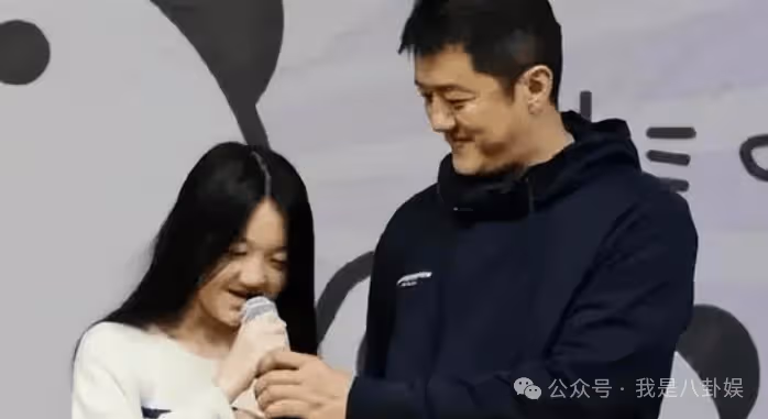 李亞鵬酒後吐真言,曝光王菲隱藏21年的身體秘密曝光,謝霆鋒對王菲戀戀不捨
