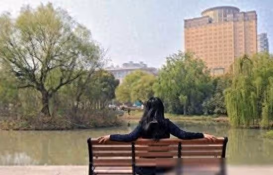 女兒婚前,與親家見面,親家母的一番話把我嚇出一身冷汗
