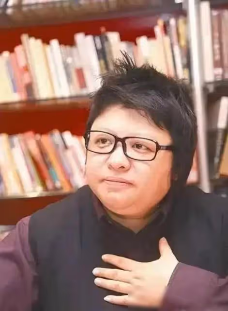 「騙」了我們30年，韓紅父親原來是家喻戶曉的他，難怪都不敢得
