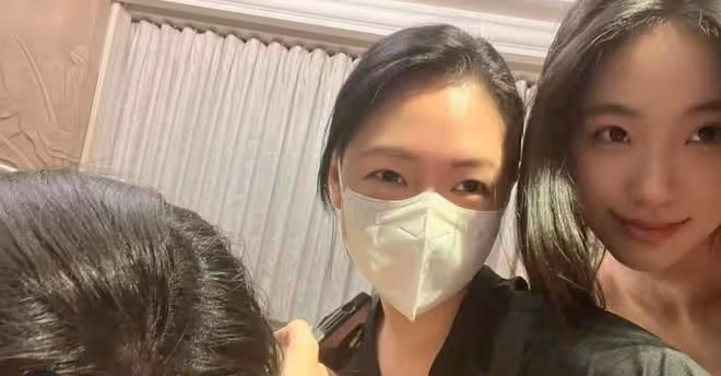 小S母親節獲女兒表白感動落淚,曬媽媽黃春梅,曝光其豪宅很敞亮