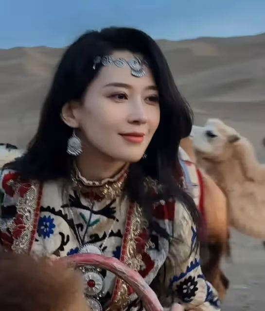 又吃一大瓜!汪峰新戀情曝光,小19歲女友竟然是森林北,網友氣瘋